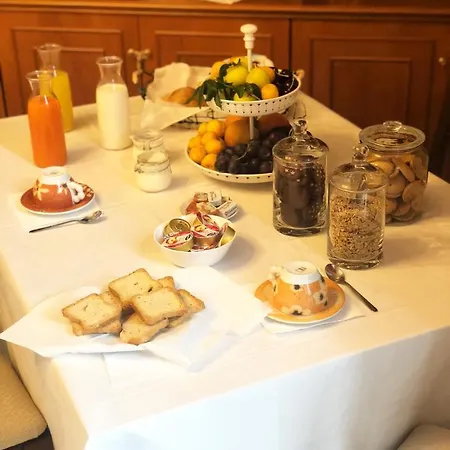 Bed & Breakfast Artis Domus Naples