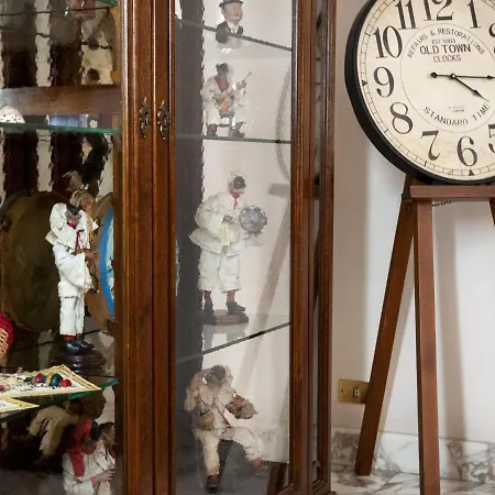Bed & Breakfast Artis Domus Naples