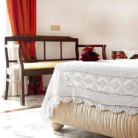 Artis Domus 4* Neapol