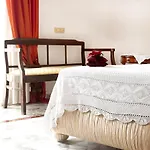 Bed and Breakfast Artis Domus Νάπολη